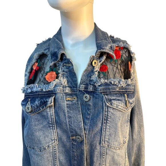 Arizona Jean Co Distressed Denim Jacket Floral Embroidered Lace Inserts Med EUC - Picture 3 of 8